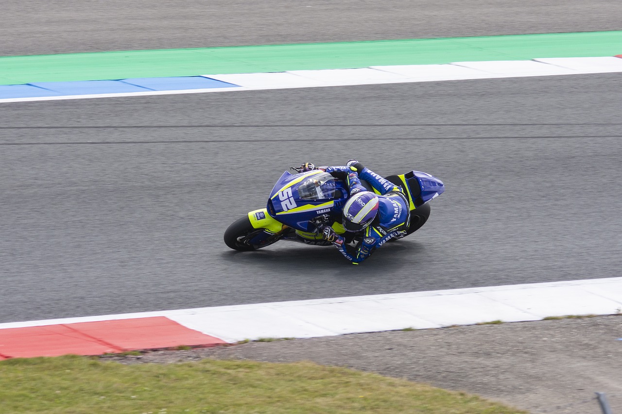 不同背景 不同背景